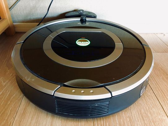 ルンバとブラーバはどっちがおすすめ ２年半併用した使い分け方法をご紹介 ブラーバ 380jレビュー りけろぐ