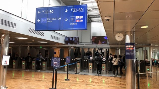 ヘルシンキ出国ゲート