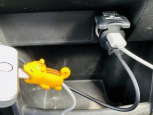 シガーソケットからスマホ充電