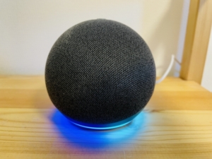 Echo Dot第4世代青く光る